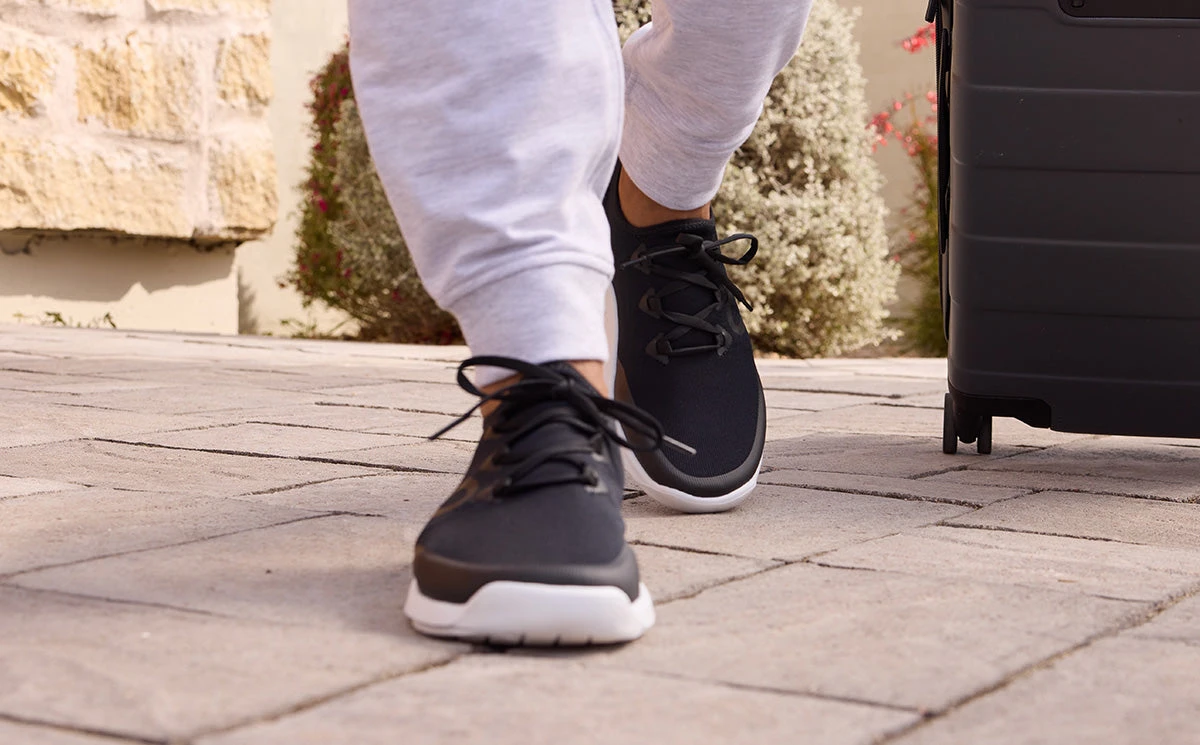 OOfos Men's OOmg Sport LS Low Shoe - White Black - Image 5