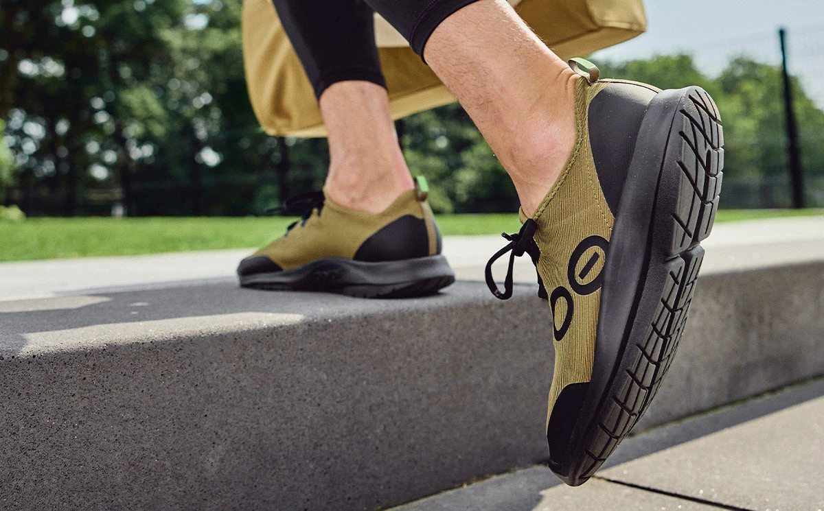 OOfos Men's OOmg Sport LS Low Shoe - Tactical Green - Image 5